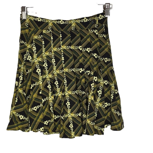 NWT Urban Outfitters Womens Emerson Print Pleated Mini Skirt Size XS Wrap - Picture 3 of 10